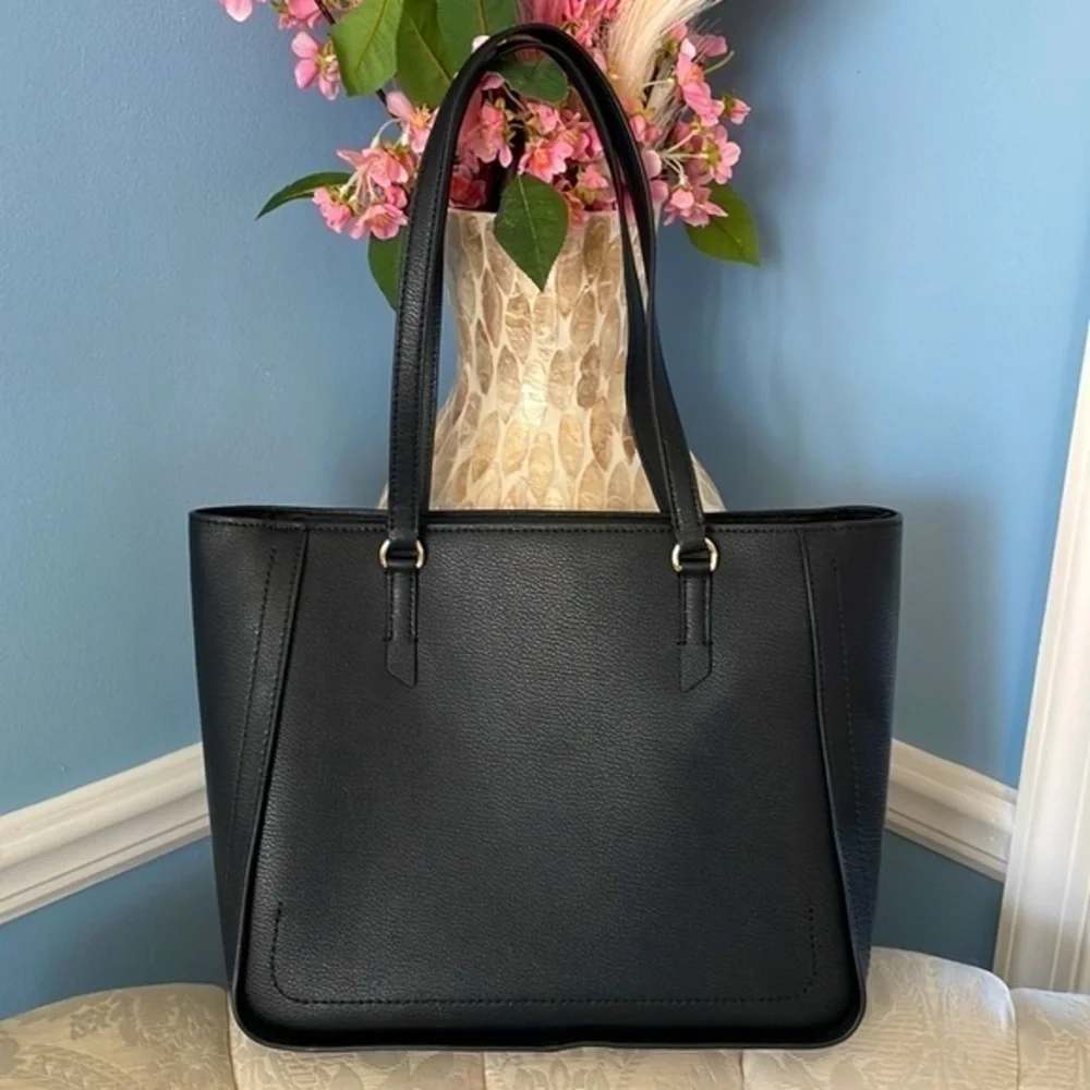 Brand New Michael Kors Genuine Leather Zippered Sylvia Tote Purse Black w/ Gold
